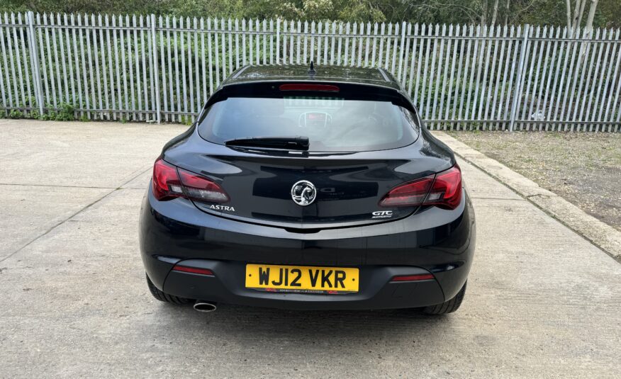 Vauxhall Astra GTC 1.4T SRi Euro 5 (s/s) 3dr 20in Alloy