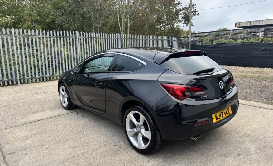 Vauxhall Astra GTC 1.4T SRi Euro 5 (s/s) 3dr 20in Alloy